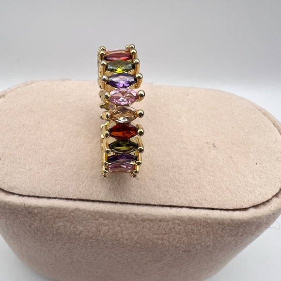 Gold Tone Rainbow Rhinestone RIng and C hoop pierced earrings - Picture 4 of 16